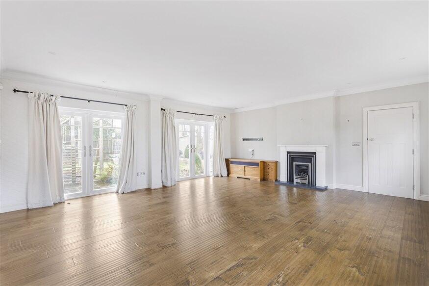 Additional image 7 of Roundwood Park, Harpenden, AL5