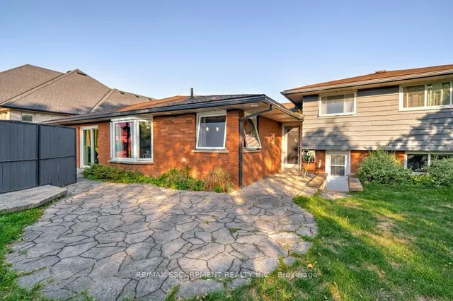 Additional image 34 of 37 WEST Ave