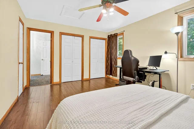 Additional image 22 of 146 Normanhurst Ave