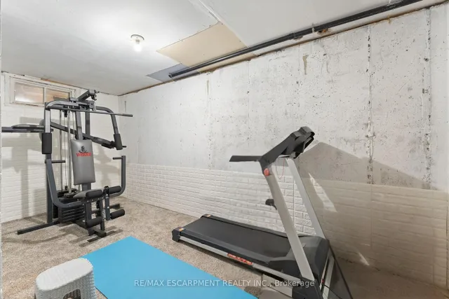 Additional image 38 of 425 Greenhill Ave