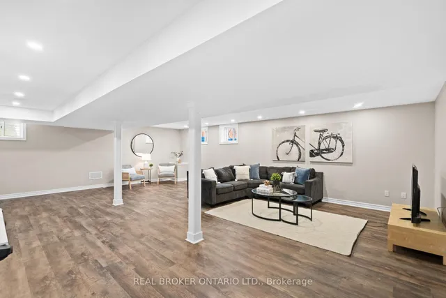 Additional image 34 of 565 Attenborough Terr