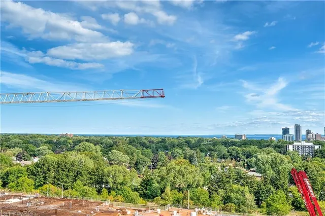 Additional image 23 of 2081 Fairview St Unit 1003