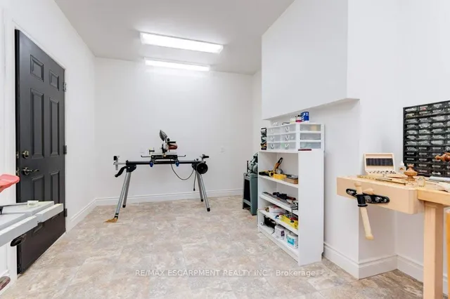 Additional image 38 of 17 TEWS Lane