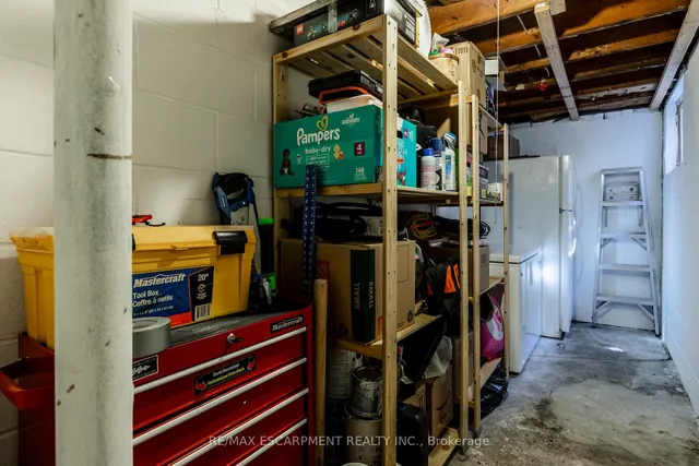 Additional image 34 of 118 Julian Ave