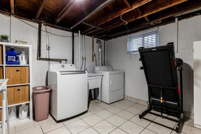 Additional image 32 of 118 Julian Ave