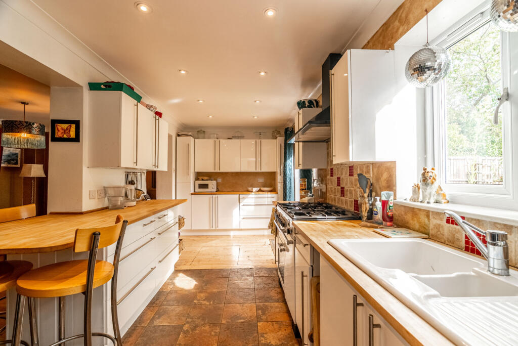 Additional image 5 of Kingfisher Close, Wheathampstead, St. Albans, Hertfordshire, AL4