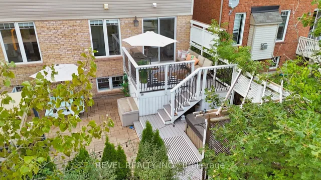 Additional image 42 of 390 Gosford Cres