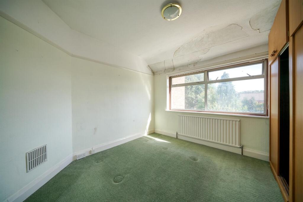 Additional image 13 of Oakwood Drive, St Albans