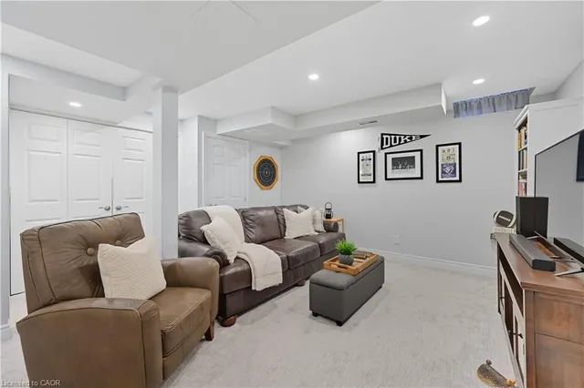 Additional image 35 of 3333 New St Unit 92