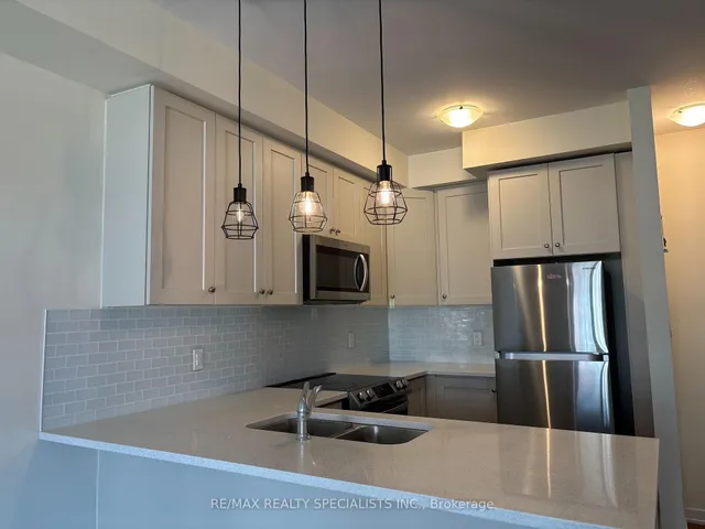 Additional image 6 of 590 North Service Rd Unit 135