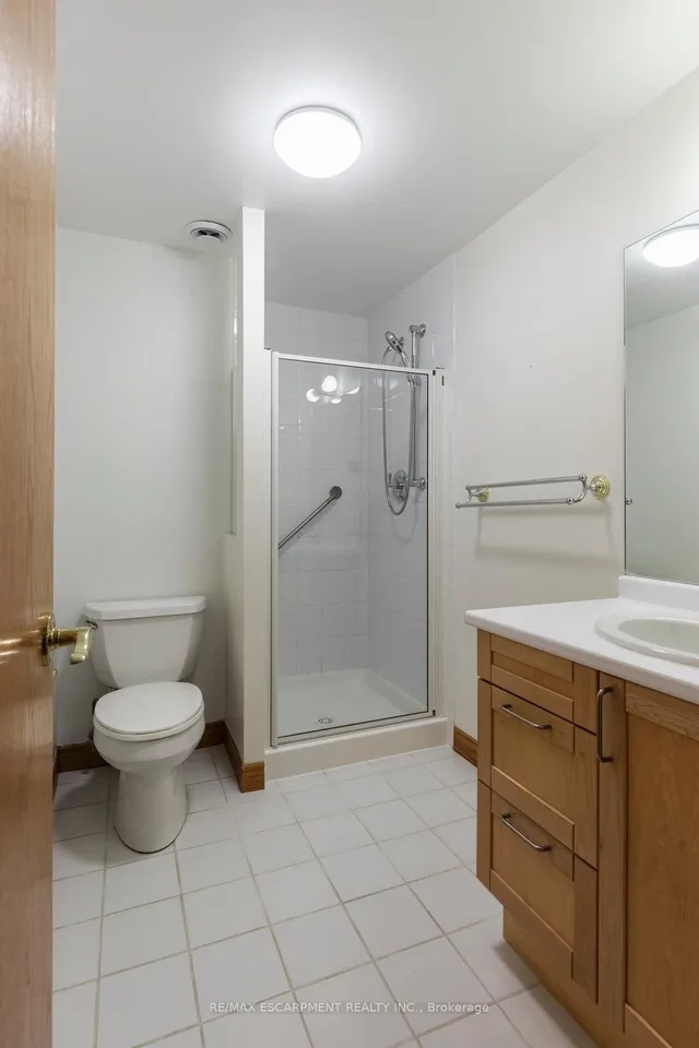 Additional image 9 of 77 Governors Rd Unit 604