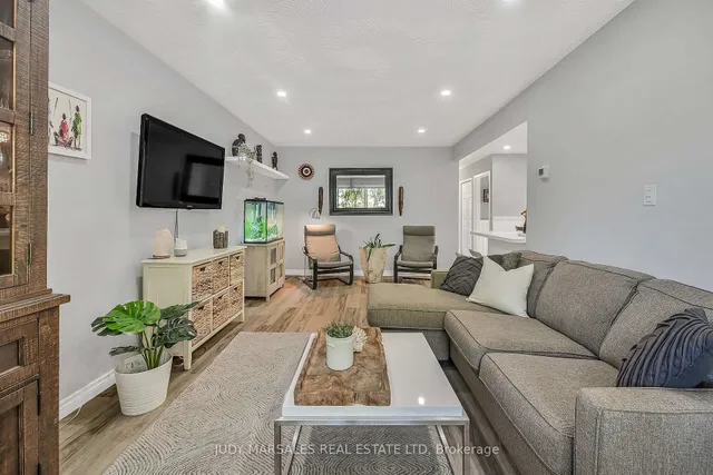Additional image 7 of 242 Macnab St