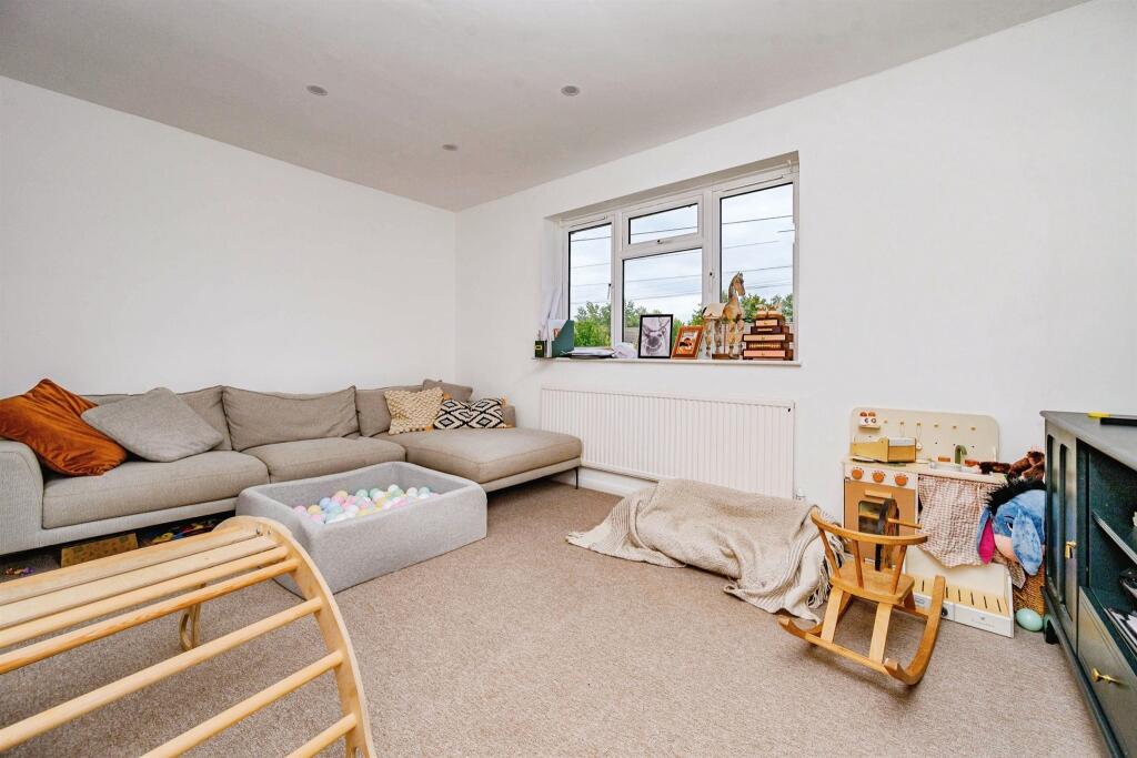 Additional image 5 of Flint Way, St. Albans