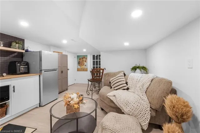 Additional image 23 of 60 Mountain Brow Blvd