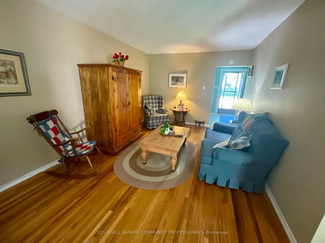 Additional image 18 of 4 Rosanne Cres Unit 4