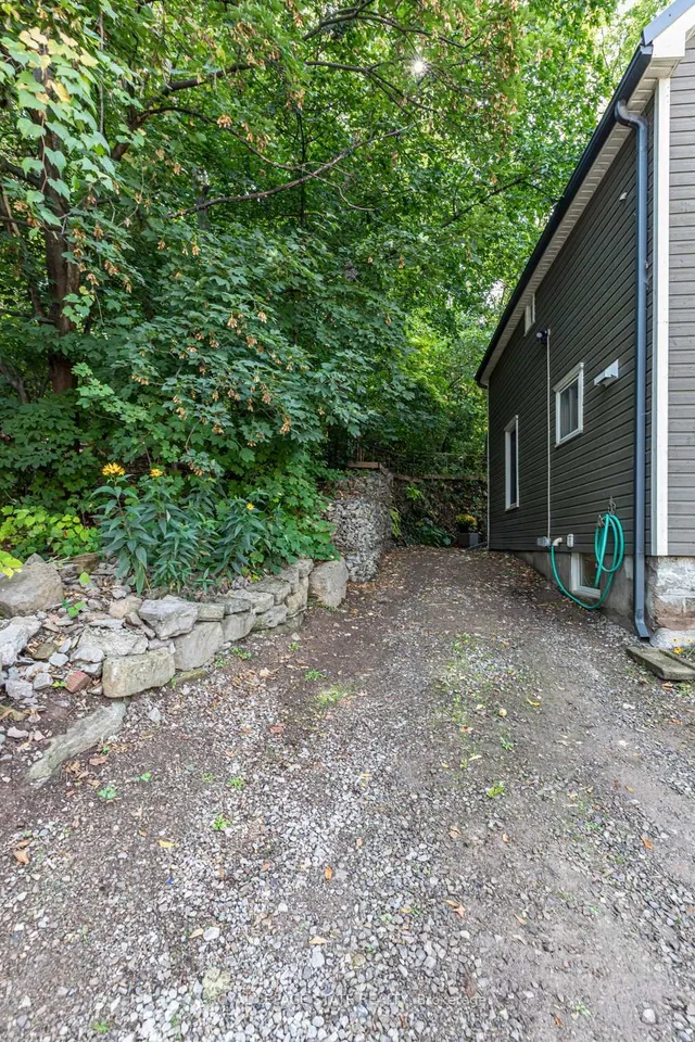 Additional image 44 of 210 Charlton Ave
