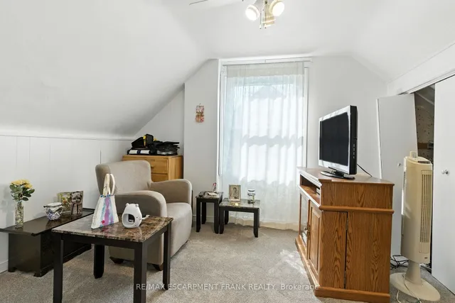 Additional image 17 of 210 EAST 12TH St