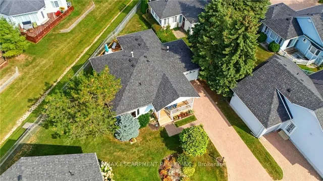 Additional image 32 of 360 Silverbirch Blvd