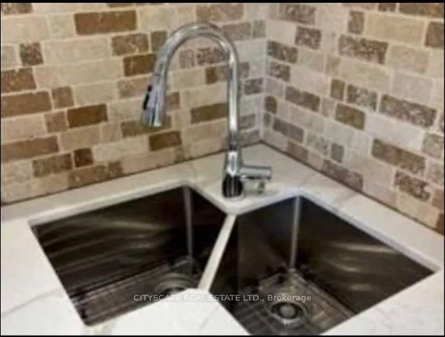 Additional image 15 of 152 Kenwood Ave