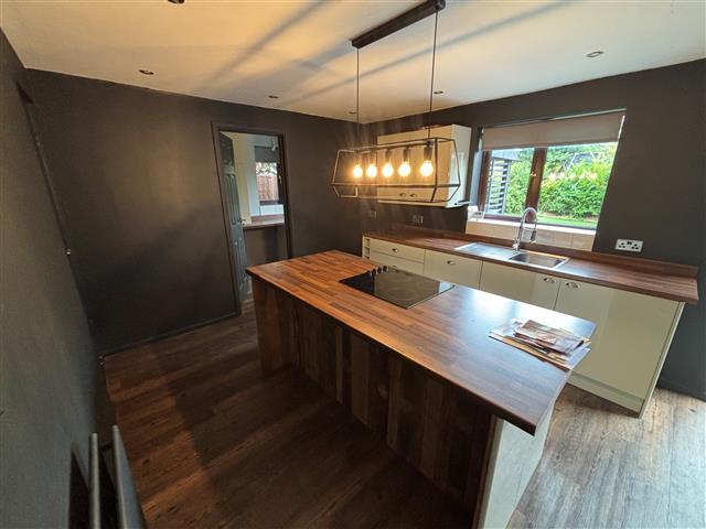 Additional image 4 of Roddis Close, BIRMINGHAM