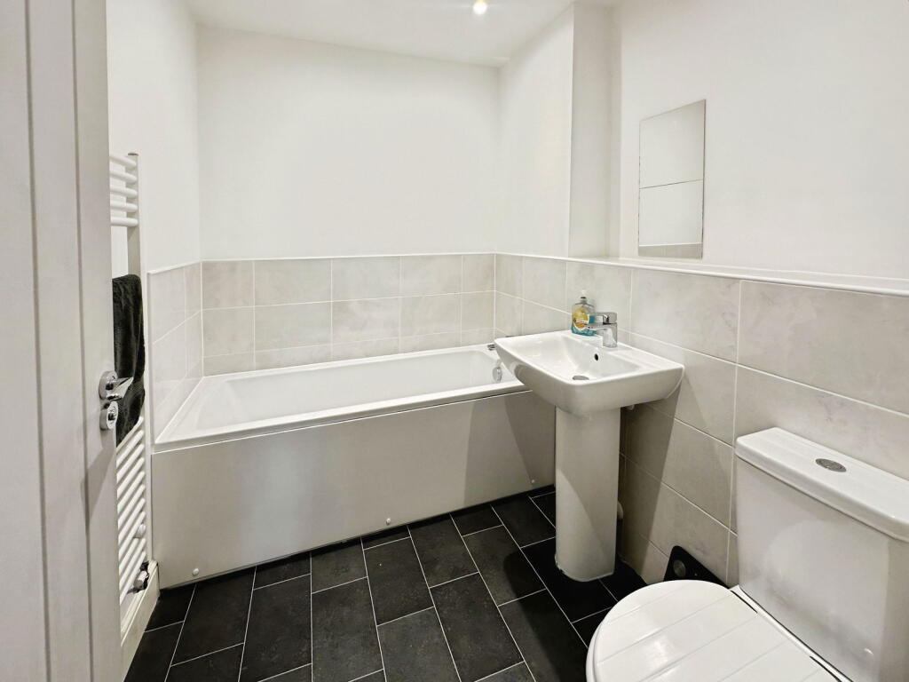 Additional image 14 of 8 Macniece Close, Selly Oak, Birmingham, B29 6WR