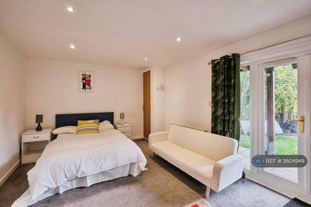 Additional image 17 of St David's Grove, Birmingham, B20