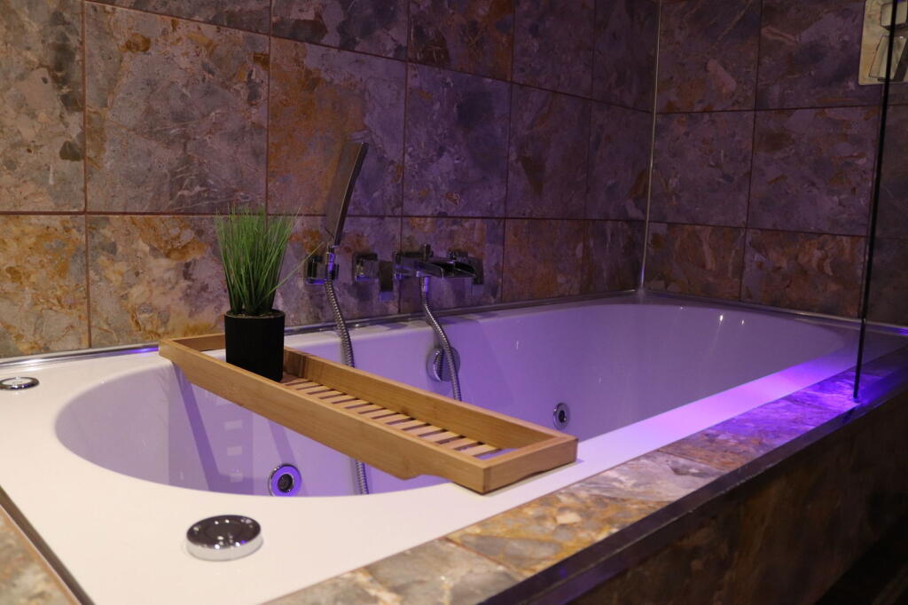 Additional image 22 of Gillman Close, Sheldon