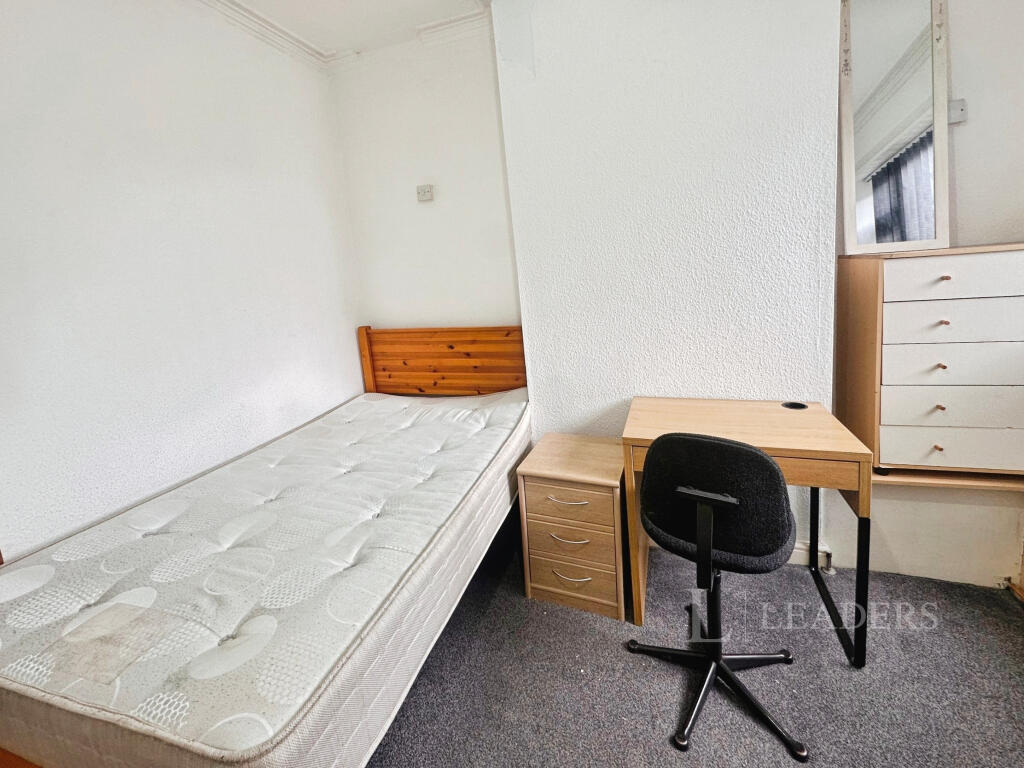 Additional image 2 of Room 1 Hubert Road, B29