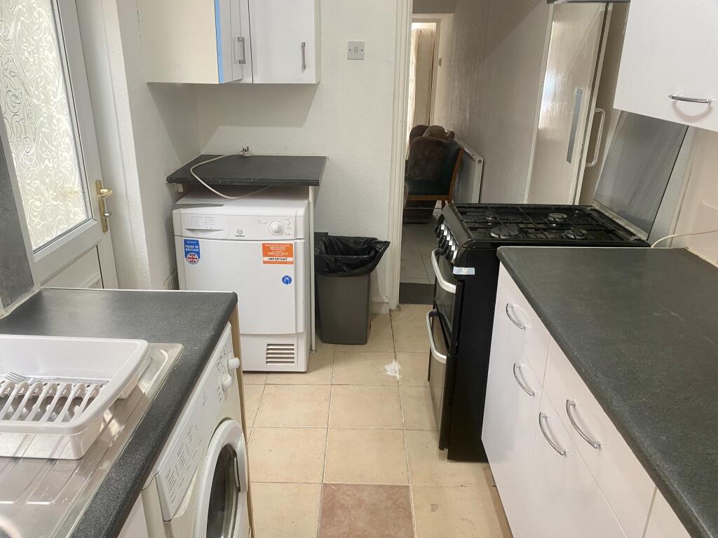 Additional image 5 of Room 2 Hubert Road, B29