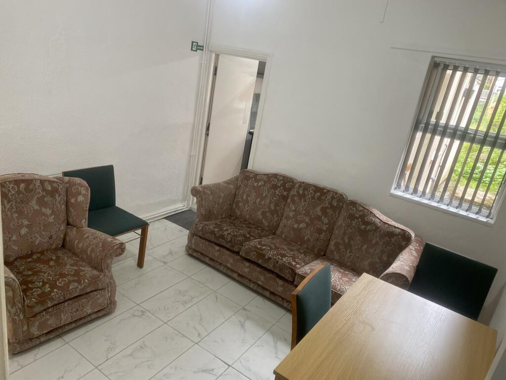 Additional image 4 of Room 2 Hubert Road, B29