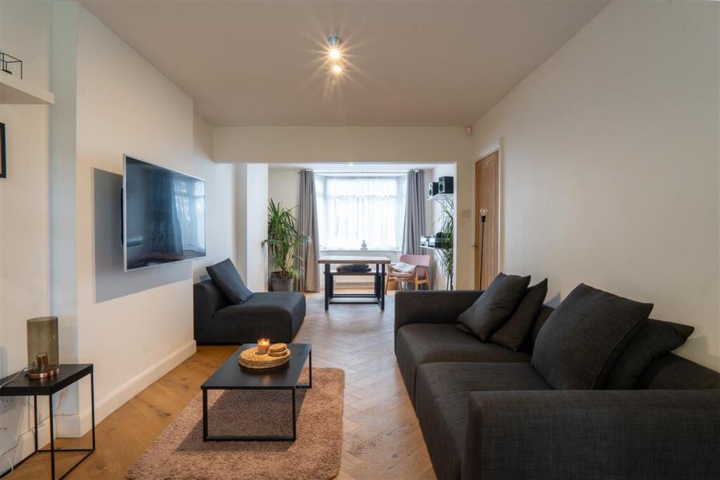 Additional image 5 of Stratford Road, Hall Green, Birmingham