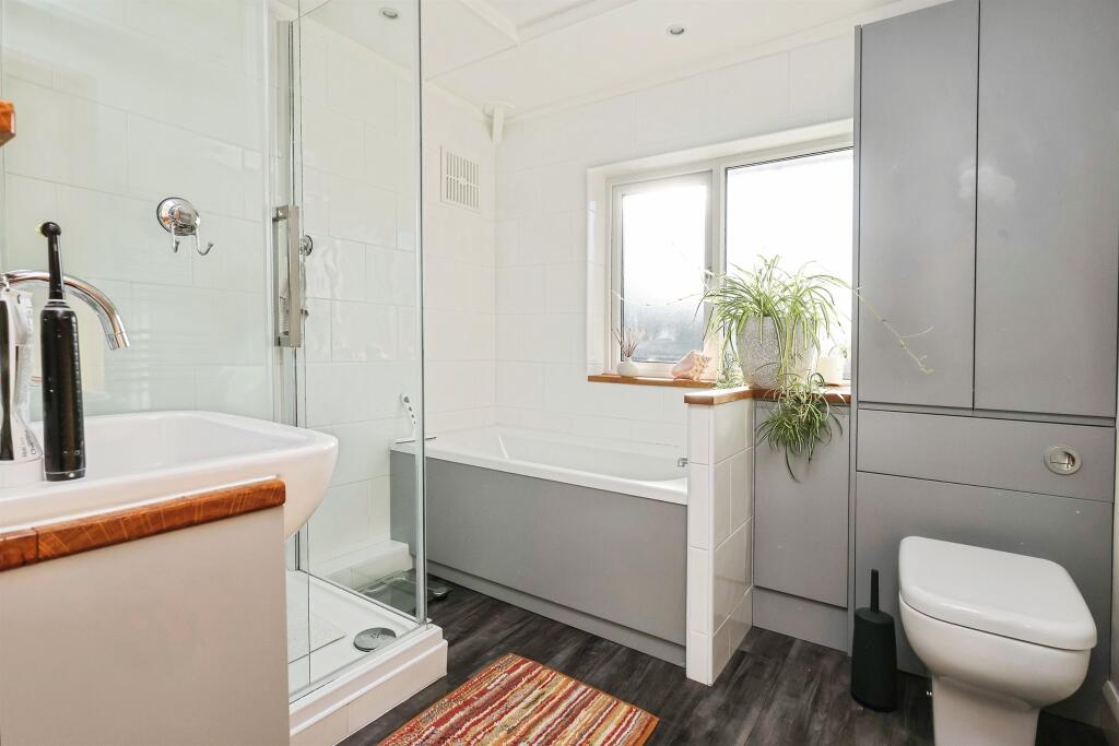 Additional image 10 of Jaffray Crescent, Birmingham