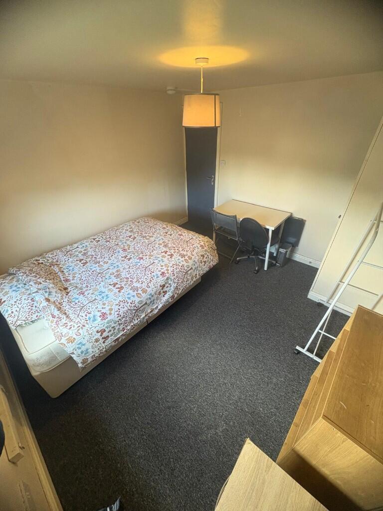 Additional image 3 of Oak Tree Lane, Birmingham, B29