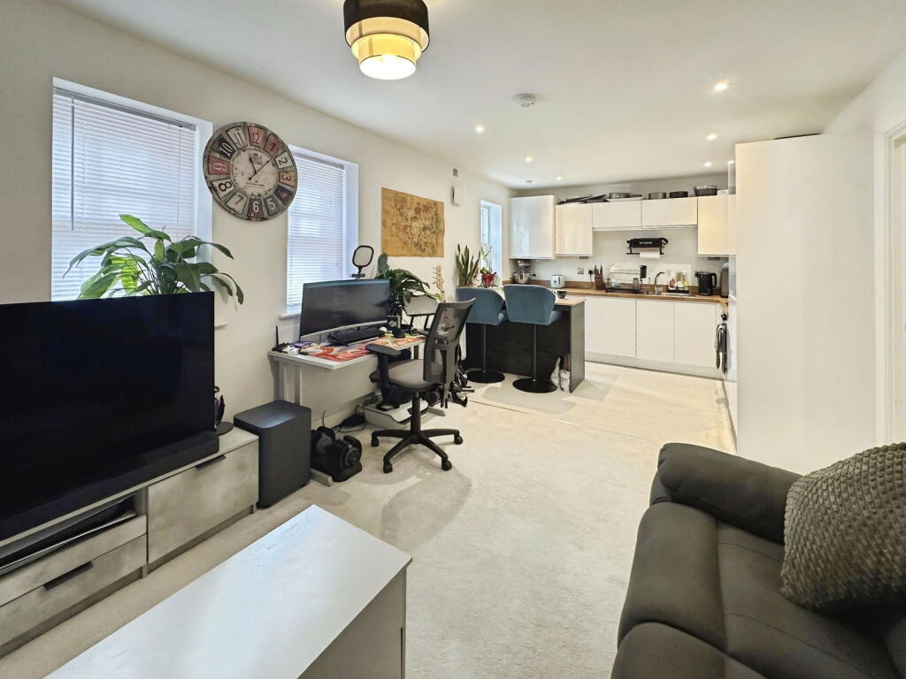 Additional image 3 of 8 Macniece Close, Selly Oak, Birmingham, B29 6WR