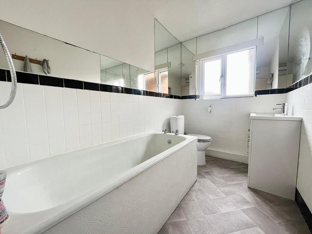 Additional image 4 of Fox Hollies Road. B27