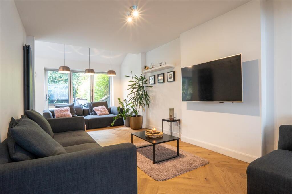 Additional image 21 of Stratford Road, Hall Green, Birmingham