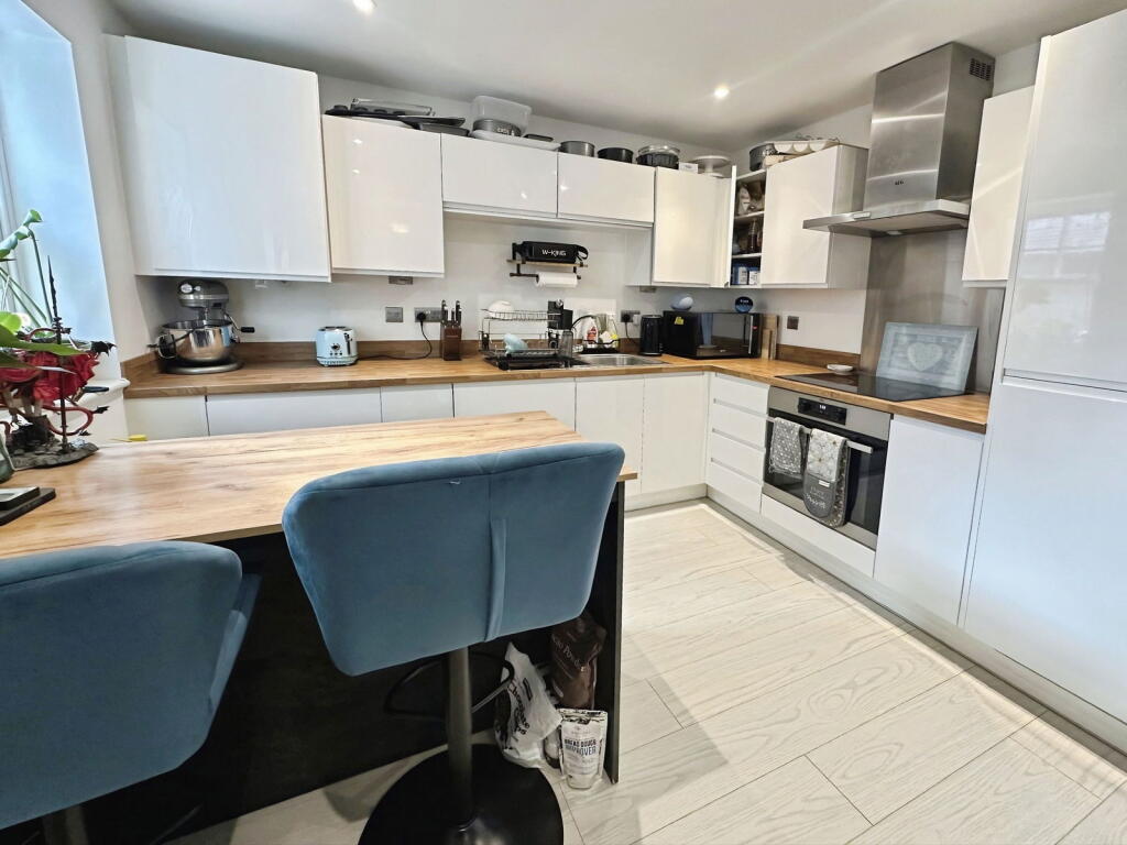 Additional image 8 of 8 Macniece Close, Selly Oak, Birmingham, B29 6WR