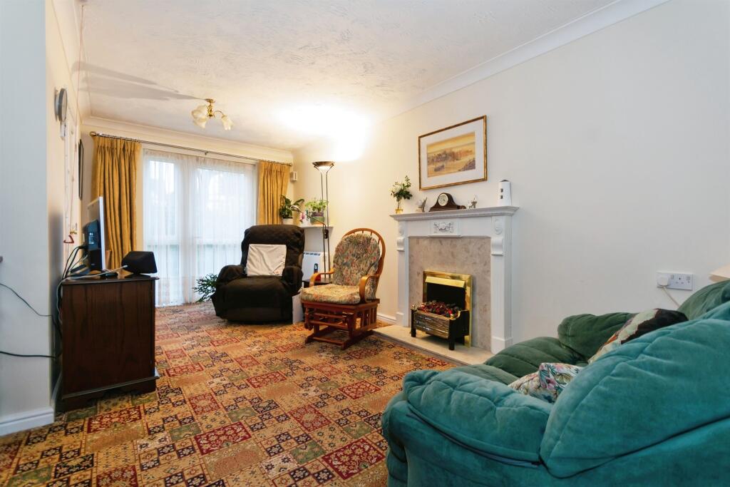 Additional image 4 of Stratford Road, Hall Green, Birmingham