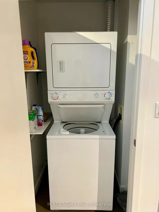 Additional image 9 of 404 King St Unit 109