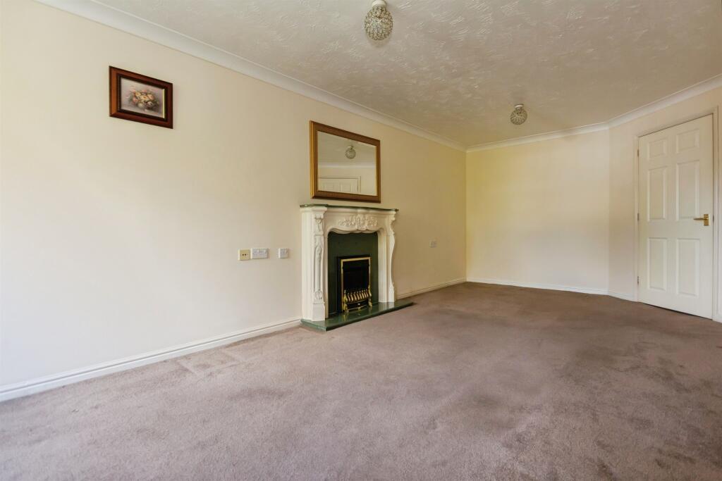 Additional image 5 of Stratford Road, Hall Green, Birmingham