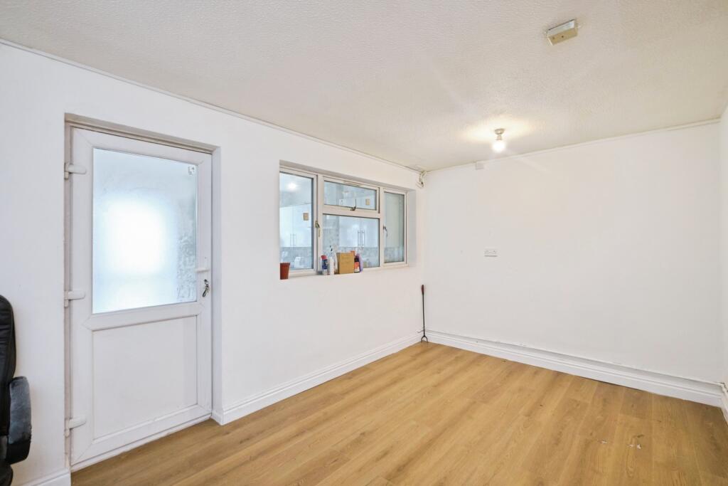 Additional image 5 of Herne Close, BIRMINGHAM, West Midlands, B18