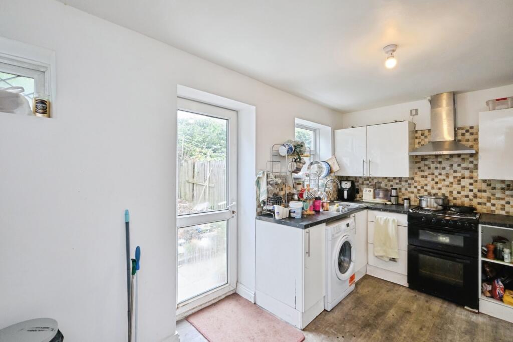 Additional image 3 of Herne Close, BIRMINGHAM, West Midlands, B18