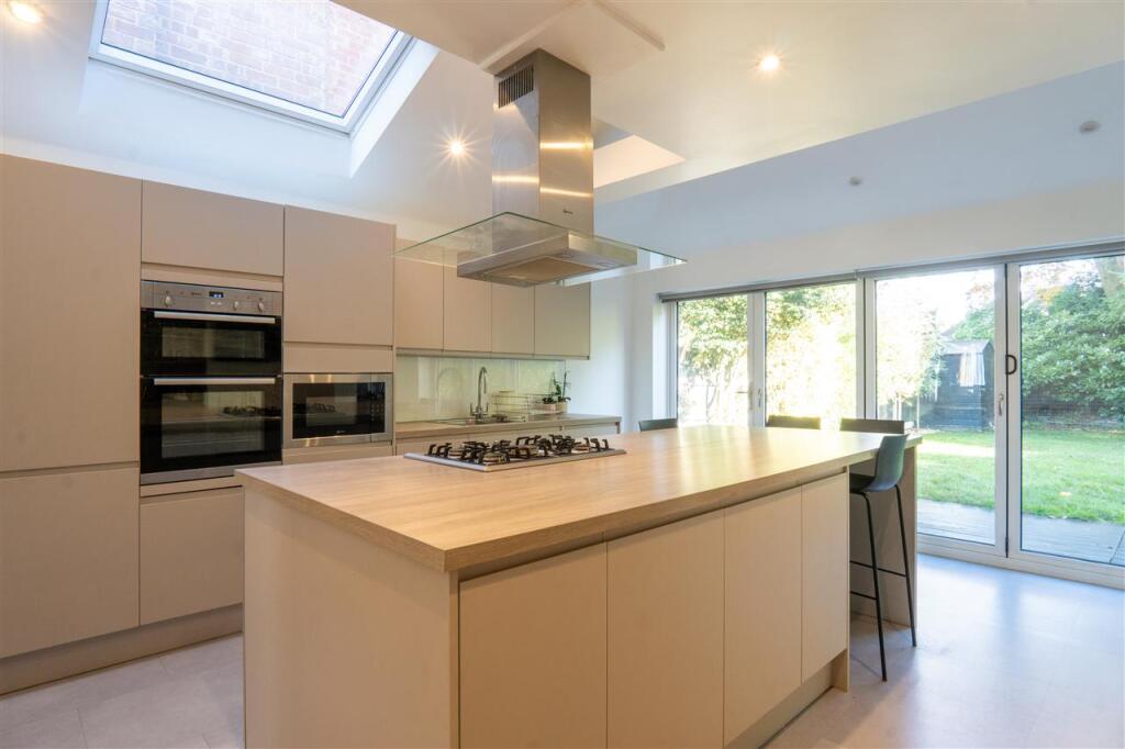 Additional image 8 of Stratford Road, Hall Green, Birmingham