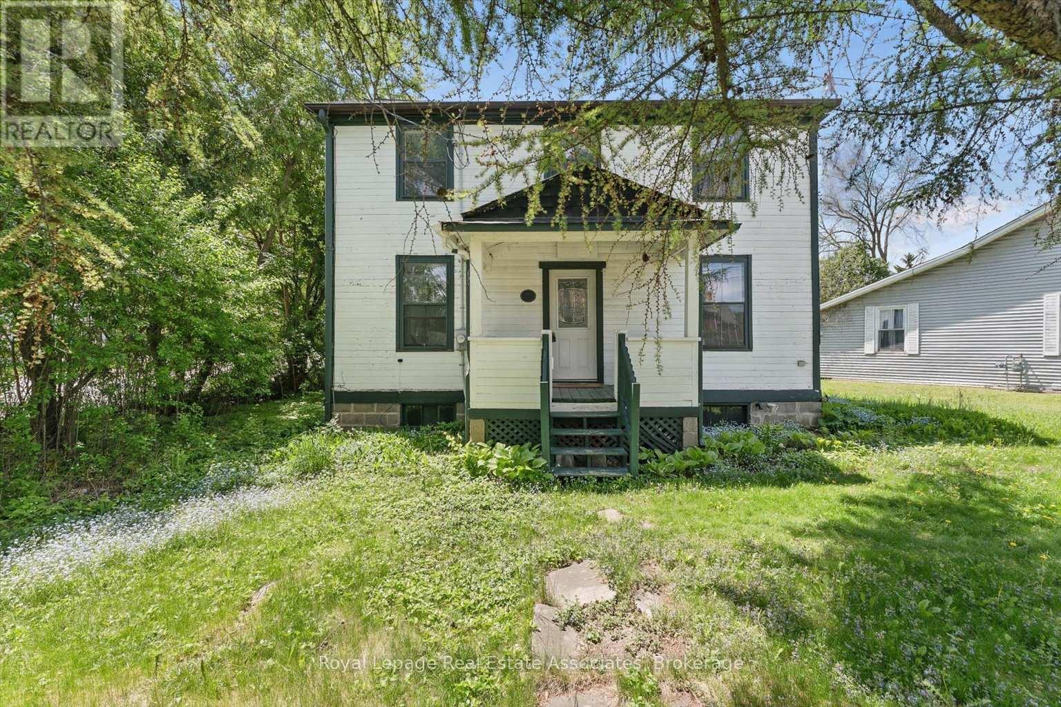 Property image for 401 DRAPER STREET|Halton Hills (Rural Halton Hills), Ontario L7G4B6