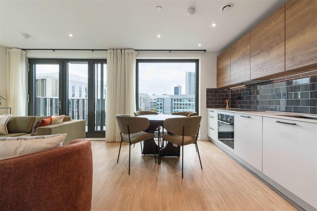 Additional image 4 of Glasswater Locks, Birmingham