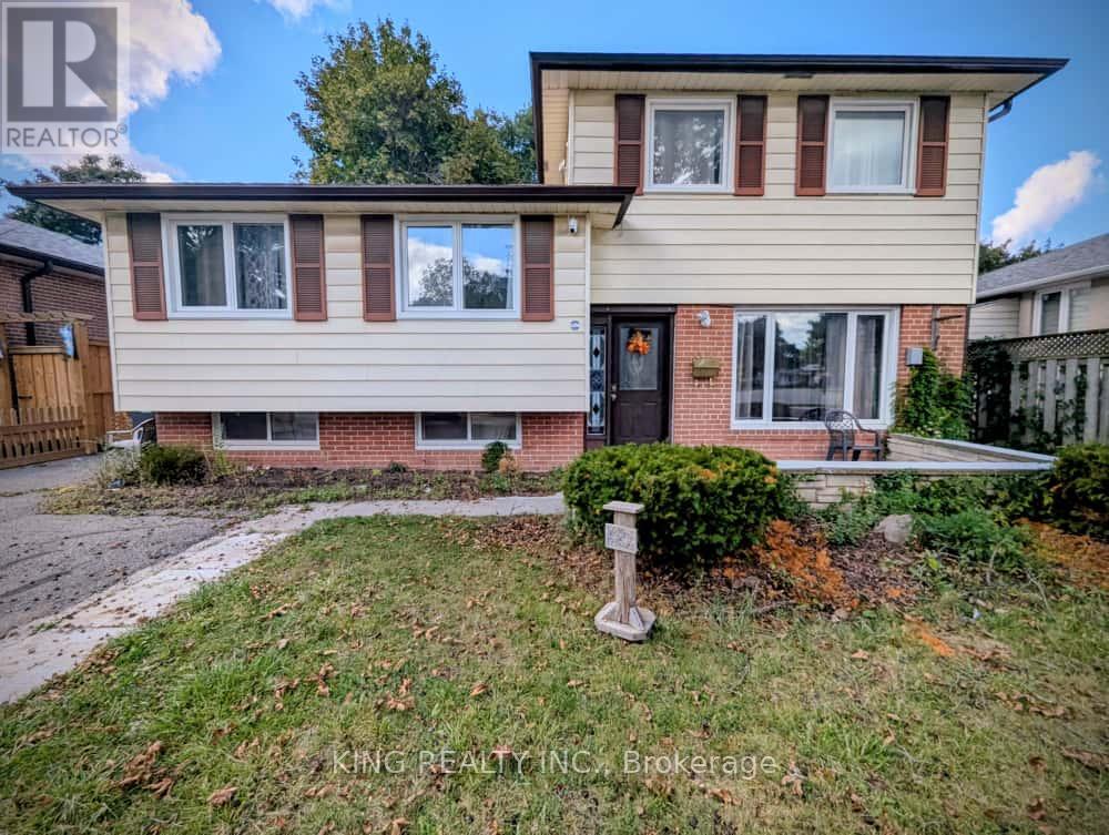 Property image for 30 PARKWAY AVENUE|Brampton (Northwood Park), Ontario L6X2G4