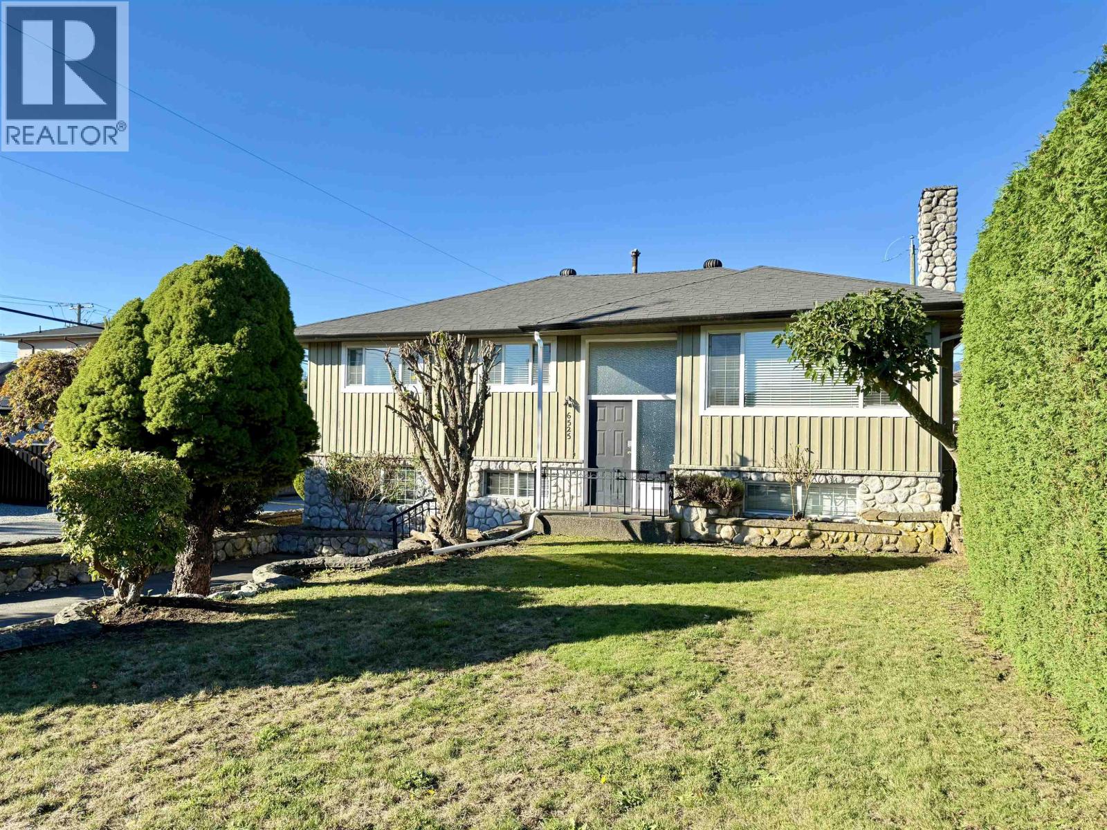 6525 CARNEGIE STREET|Burnaby, British Columbia V5B1Y2