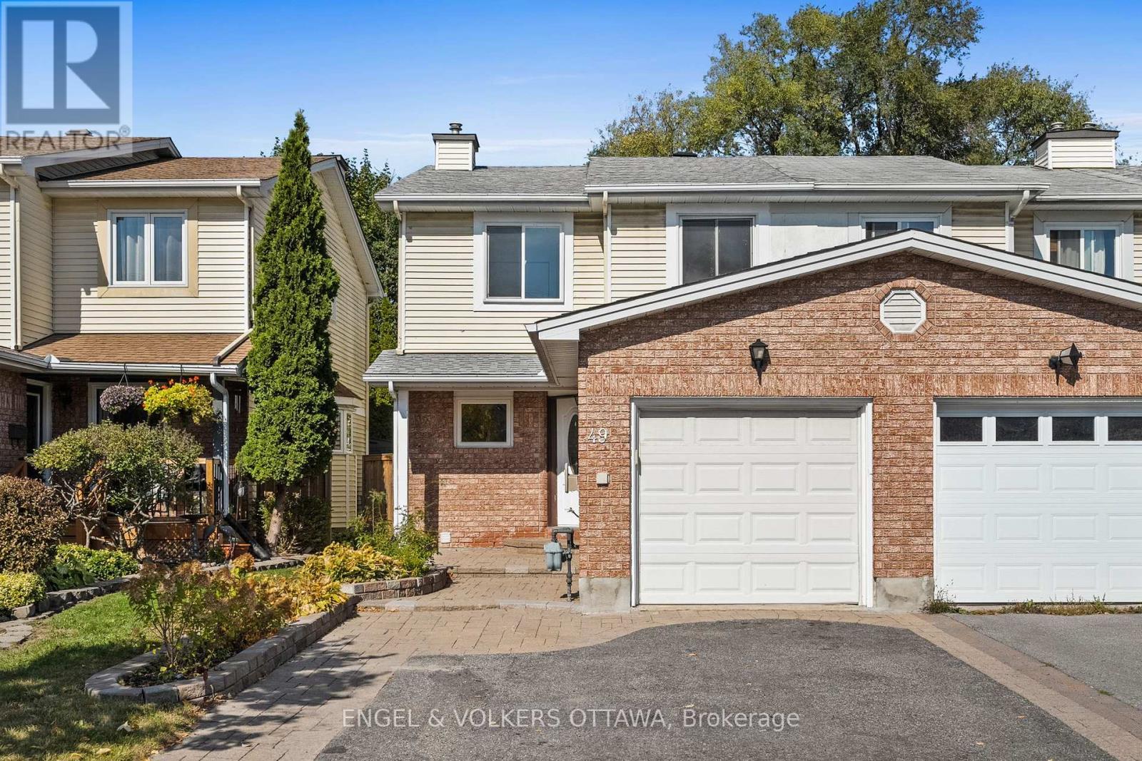 Property image for 49 BURLINGTON CRESCENT|Ottawa, Ontario K1T3K8