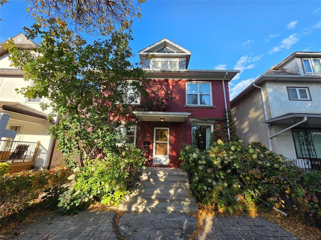 Property image for 524 Sherburn Street|Winnipeg, Manitoba R3G2K7