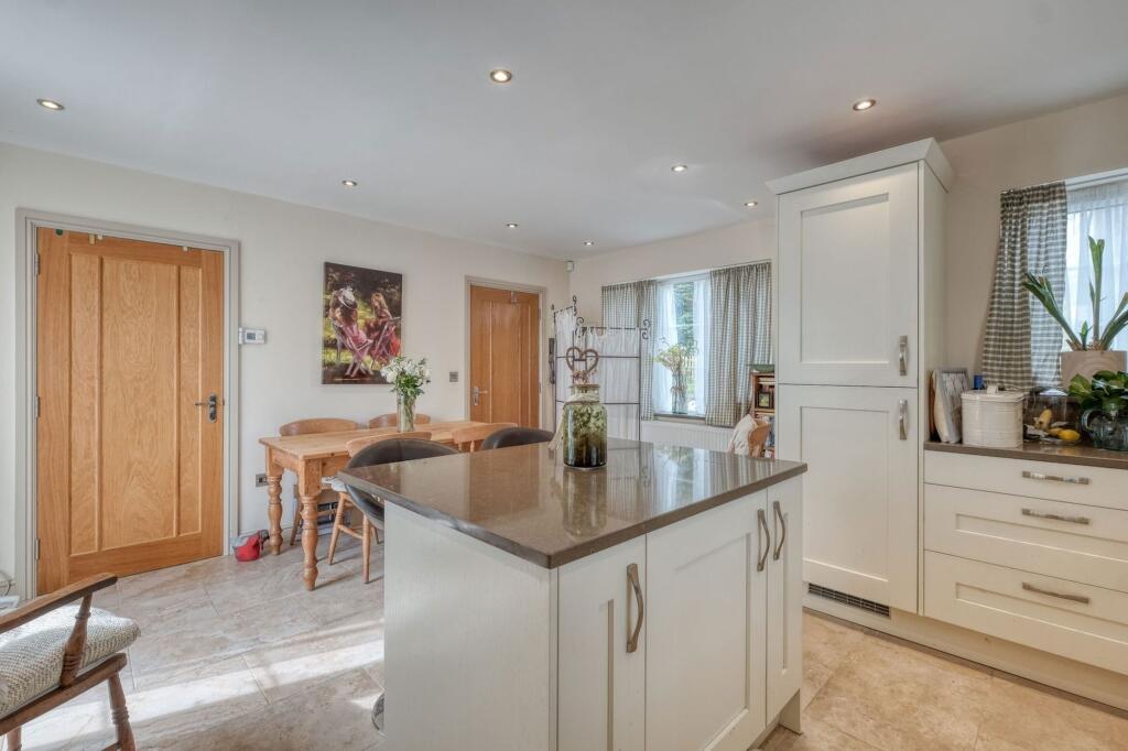 Additional image 4 of Beacon Hill, Rednal, B45